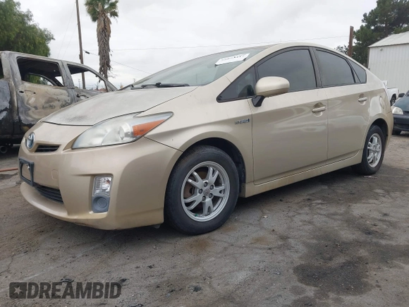 2010 Toyota Prius II with VIN JTDKN3DU1A1176026, listed as a IAAI auction lot 42075412 with 199,219 mi miles. Bid and sale history available at carsss.com. Image 2.