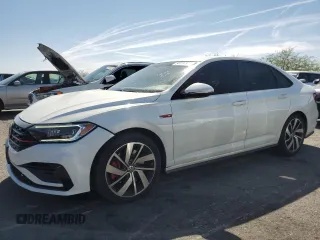 2020 Volkswagen Jetta GLI S с VIN 3VW6T7BU5LM040244, выставлен на аукционе Copart как лот 58174335 с пробегом 21 392 миль миль и Списание • Salvage title. История ставок и продаж доступна на DreamBid. Изображение 1.