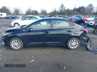2022 Hyundai Accent SE with VIN 3KPC24A61NE170710, listed as a IAAI auction lot 40869215 with 28,459 mi miles. Bid and sale history available at carsss.com. Image 14.