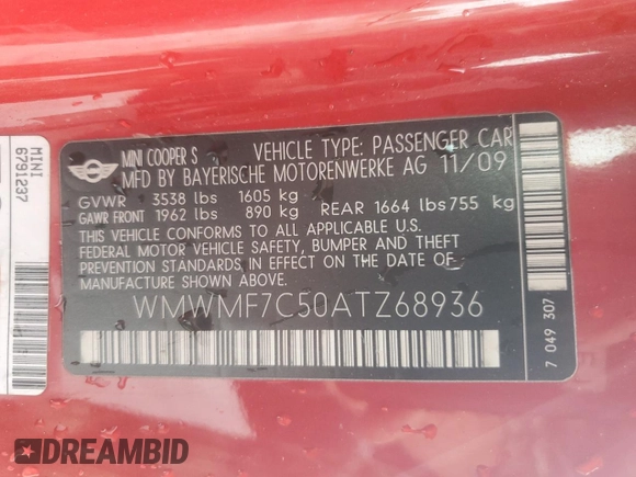2010 MINI Hardtop S with VIN WMWMF7C50ATZ68936, listed as a Copart auction lot 53692015 with 122,195 mi miles and Salvage Title. Bid and sale history available at DreamBid. Image 12.
