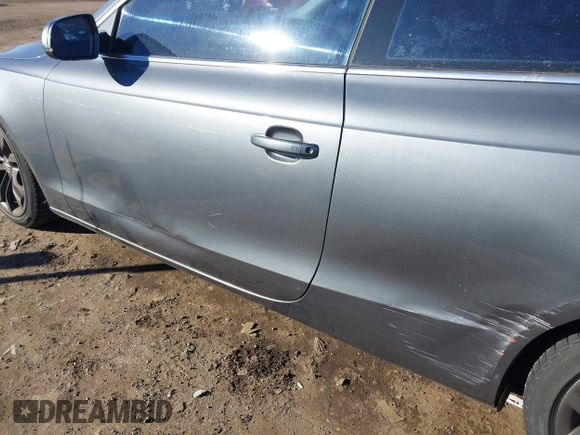 2012 Audi A5 Premium с VIN WAUCFAFR9CA030147, выставлен на аукционе IAAI как лот 41289063 с пробегом 171 875 миль миль и . История ставок и продаж доступна на DreamBid. Изображение 6.