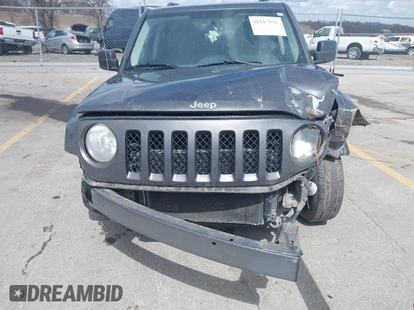 2016 Jeep Patriot Sport with VIN 1C4NJRBB0GD669121, listed as a IAAI auction lot 41947932 with 212,040 mi miles and . Bid and sale history available at carsss.com. Image 6.
