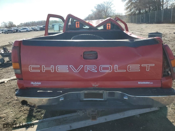 2000 Chevrolet Silverado 2500 with VIN 1GCGK24U3YE263454, listed as a Copart auction lot 80294994 with 171,013 mi miles and Salvage Title. Bid and sale history available at carsss.com. Image 10.