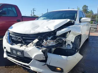 2018 Nissan Altima SR with VIN 1N4AL3AP0JC206823, listed as a IAAI auction lot 42024030 with 119,647 mi miles and . Bid and sale history available at carsss.com. Image 6.