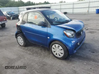 2016 Smart fortwo Passion z VIN WMEFJ5DA0GK076339, wystawiony jako Copart lot #68891564 z przebiegiem Nie podano mil oraz Szkoda całkowita • Salvage title. Historia ofert i sprzedaży dostępna na DreamBid. Obrazek 4.