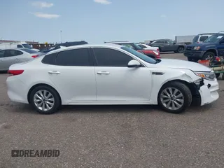 2017 Kia Optima LX z VIN 5XXGT4L38HG173231, wystawiony jako IAAI lot #42340849 z przebiegiem 100 174 mil mil oraz . Historia ofert i sprzedaży dostępna na DreamBid. Obrazek 13.
