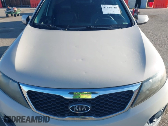 2011 Kia Sorento EX with VIN 5XYKUDA20BG088789, listed as a IAAI auction lot 41885949 with 207,354 mi miles. Bid and sale history available at carsss.com. Image 6.