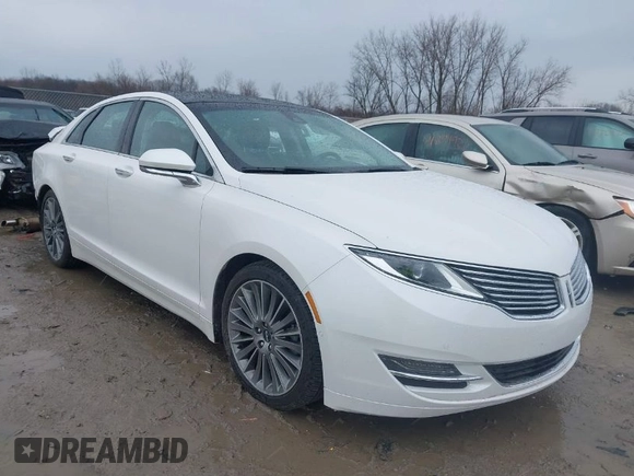 2013 Lincoln MKZ Hybrid with VIN 3LN6L2LU5DR824153, listed as a IAAI auction lot 41902955 with 92,028 mi miles. Bid and sale history available at carsss.com. Image 1.