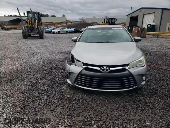 2016 Toyota Camry XLE with VIN 4T1BF1FK8GU529457, listed as a Copart auction lot 50154575 with 33,806 mi miles and Salvage Title. Bid and sale history available at carsss.com. Image 13.