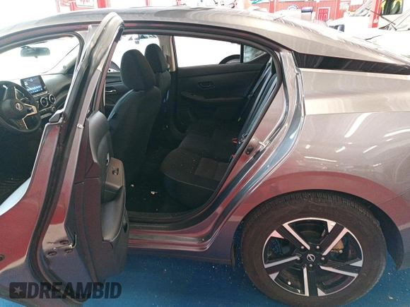 2024 Nissan Sentra SV with VIN 3N1AB8CV0RY286877, listed as a IAAI auction lot 42794013 with 21,410 mi miles and . Bid and sale history available at DreamBid. Image 31.