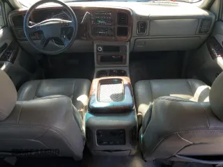 2003 GMC Sierra 3500 SLT z VIN 1GTJC33113F121042, wystawiony jako Copart lot #73668454 z przebiegiem 246 510 mil mil oraz Szkody całkowita. Historia ofert i sprzedaży dostępna na DreamBid. Obrazek 8.