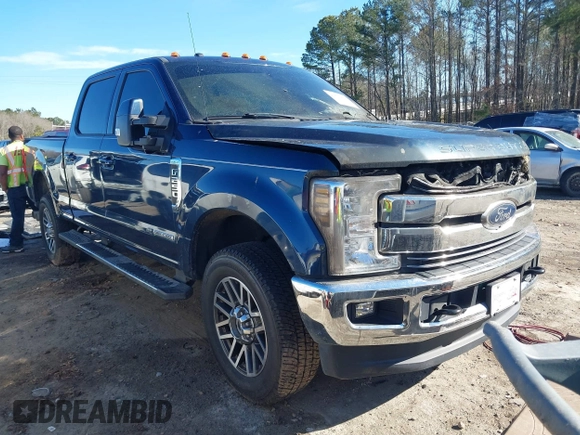 2018 Ford Super Duty F-250 SRW XL with VIN 1FT7W2BT2JEB68095, listed as a IAAI auction lot 41643844 with 1 mi miles. Bid and sale history available at carsss.com. Image 1.