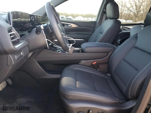 2024 Chevrolet Traverse AWD LT with VIN 1GNEVGKS4RJ240990, listed as a Copart auction lot 47413285 with 4,749 mi miles and Salvage Title. Bid and sale history available at carsss.com. Image 7.