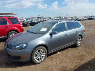 2014 Volkswagen Jetta TDI w/Sunroof z VIN 3VWPL7AJ8EM600921, wystawiony jako IAAI lot #42682570 z przebiegiem 148 591 mil mil oraz . Historia ofert i sprzedaży dostępna na DreamBid. Obrazek 2.