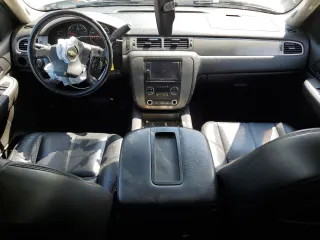 2008 Chevrolet Avalanche LTZ with VIN 3GNFK12308G126665, listed as a Copart auction lot 67754914 with 203,706 mi miles and Salvage Title. Bid and sale history available at carsss.com. Image 8.