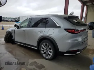 2025 Mazda CX-90 Premium Plus Package z VIN JM3KKEHD4S1218468, wystawiony jako Copart lot #55056755 z przebiegiem 2292 mil mil oraz Szkody całkowita. Historia ofert i sprzedaży dostępna na DreamBid. Obrazek 2.