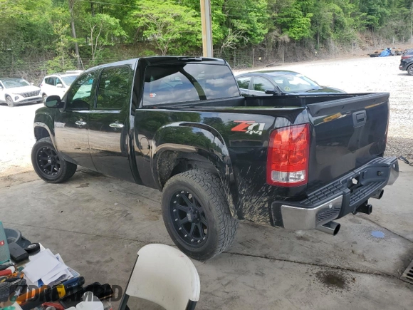 2012 GMC Sierra 1500 SLE with VIN 3GTP2VE73CG234077, listed as a Copart auction lot 53979795 with 170,272 mi miles and Salvage Title. Bid and sale history available at DreamBid. Image 2.