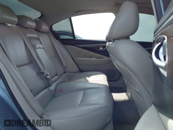 2018 Infiniti Q50 3.0t LUXE with VIN JN1EV7AP9JM352079, listed as a IAAI auction lot 42030404 with 62,550 mi miles. Bid and sale history available at carsss.com. Image 8.
