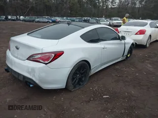 2013 Hyundai Genesis Coupe R-Spec with VIN KMHHT6KD3DU104277, listed as a IAAI auction lot 41191432 with 106,311 mi miles and . Bid and sale history available at DreamBid. Image 4.