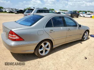 2005 Mercedes-Benz C 230 Kompressor z VIN WDBRF40J65A755885, wystawiony jako Copart lot #62019525 z przebiegiem 112 438 mil mil oraz Szkoda całkowita • Salvage title. Historia ofert i sprzedaży dostępna na DreamBid. Obrazek 3.
