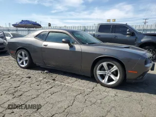 2019 Dodge Challenger SXT z VIN 2C3CDZAG2KH699815, wystawiony jako Copart lot #50547245 z przebiegiem 43 124 mil mil oraz Nie do naprawy • Non repairable. Historia ofert i sprzedaży dostępna na DreamBid. Obrazek 4.