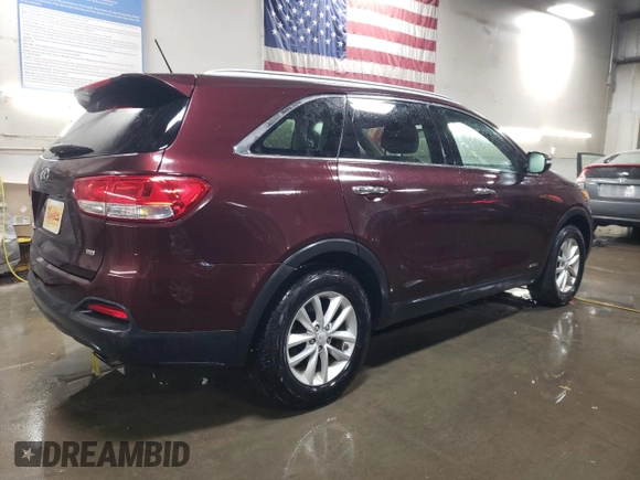 2017 Kia Sorento LX with VIN 5XYPGDA38HG262879, listed as a Copart auction lot 84635064 with 100,377 mi miles and Salvage Title. Bid and sale history available at carsss.com. Image 3.