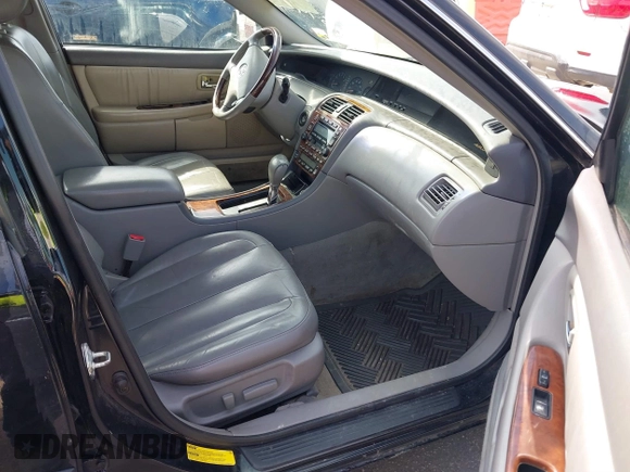 2004 Toyota Avalon XL with VIN 4T1BF28BX4U365790, listed as a IAAI auction lot 41768021 with 231,129 mi miles and . Bid and sale history available at carsss.com. Image 5.