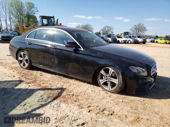 2019 Mercedes-Benz E-Class E 300 with VIN WDDZF4KB4KA627220, listed as a Copart auction lot 49103094 with 61,157 mi miles and Salvage Title. Bid and sale history available at carsss.com. Image 4.