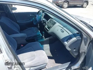 1999 Honda Accord LX with VIN JHMCG665XXC033464, listed as a IAAI auction lot 42687150 with 194,076 mi miles and . Bid and sale history available at DreamBid. Image 5.