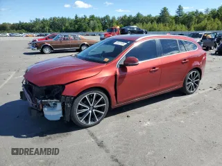 2017 Volvo V60 Premier with VIN YV140MEK9H1368695, listed as a Copart auction lot 69921384 with 99,724 mi miles and Salvage Title. Bid and sale history available at carsss.com. Image 1.
