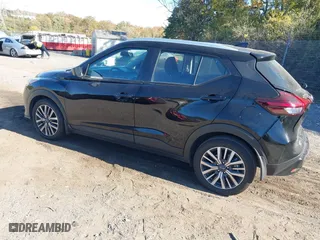 2023 Nissan Kicks SV with VIN 3N1CP5CV9PL558393, listed as a IAAI auction lot 40697756 with 31,375 mi miles. Bid and sale history available at carsss.com. Image 3.