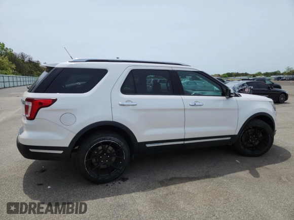 2018 Ford Explorer Limited z VIN 1FM5K8F82JGA01876, wystawiony jako Copart lot #58390955 z przebiegiem 108 345 mil mil oraz Szkoda całkowita • Salvage title. Historia ofert i sprzedaży dostępna na DreamBid. Obrazek 3.
