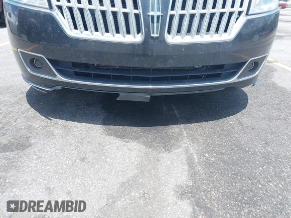 2011 Lincoln MKZ z VIN 3LNHL2GC1BR758157, wystawiony jako IAAI lot #42528517 z przebiegiem 152 699 mil mil oraz . Historia ofert i sprzedaży dostępna na DreamBid. Obrazek 6.