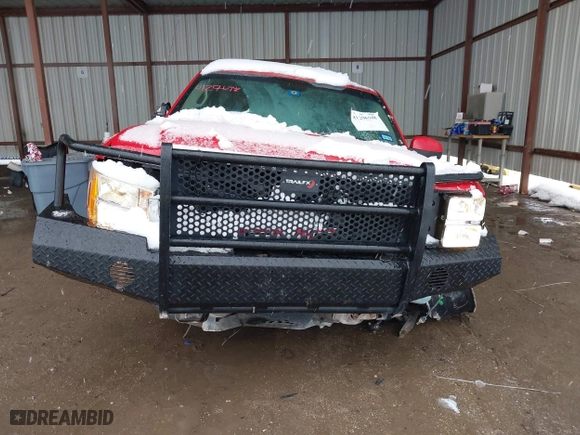 2008 GMC Sierra 1500 Work Truck with VIN 2GTEK133381205291, listed as a IAAI auction lot 41296948 with 266,704 mi miles. Bid and sale history available at carsss.com. Image 12.