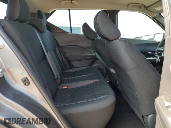 2019 Nissan Kicks S z VIN 3N1CP5CU9KL492573, wystawiony jako Copart lot #59094675 z przebiegiem 40 196 mil mil oraz Szkoda całkowita • Salvage title. Historia ofert i sprzedaży dostępna na DreamBid. Obrazek 10.