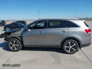 2016 Kia Sorento EX with VIN 5XYPH4A10GG186150, listed as a IAAI auction lot 41758097 with 37,140 mi miles. Bid and sale history available at carsss.com. Image 14.