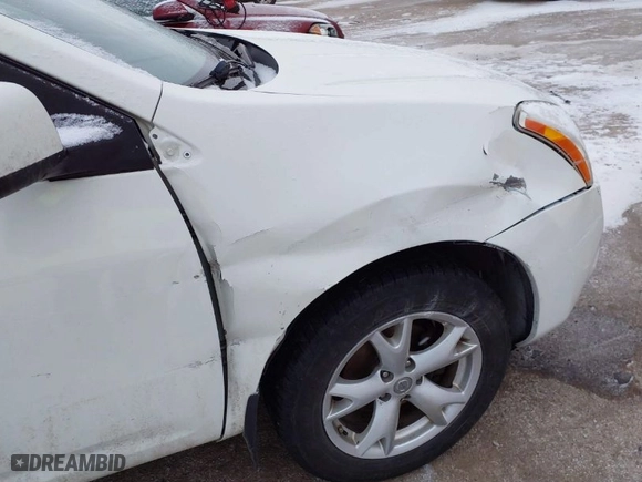 2009 Nissan Rogue S with VIN JN8AS58VX9W437739, listed as a IAAI auction lot 41399210 with 165,096 mi miles. Bid and sale history available at carsss.com. Image 12.