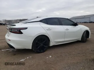 2019 Nissan Maxima SR with VIN 1N4AA6AV4KC376867, listed as a Copart auction lot 82721294 with 96,695 mi miles and Clean Title. Bid and sale history available at DreamBid. Image 3.
