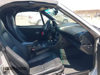 2001 BMW Z3 3.0 с VIN WBACN53401LL48257, выставлен на аукционе IAAI как лот 42386916 с пробегом 161 737 миль миль и . История ставок и продаж доступна на DreamBid. Изображение 5.