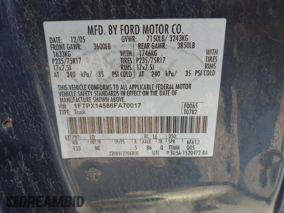 2006 Ford F-150 XLT with VIN 1FTPX14586FA70017, listed as a IAAI auction lot 42127525 with 100,555 mi miles. Bid and sale history available at carsss.com. Image 9.