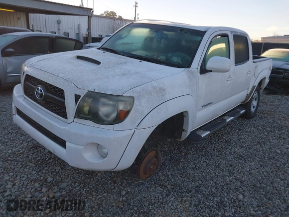 2011 Toyota Tacoma PreRunner with VIN 3TMJU4GN4BM120871, listed as a IAAI auction lot 41367953 with Not Provided miles and . Bid and sale history available at DreamBid. Image 2.