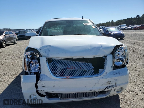 2010 GMC Yukon Denali with VIN 1GKUCEEF1AR226651, listed as a Copart auction lot 46990055 with 214,750 mi miles and Salvage Title. Bid and sale history available at carsss.com. Image 5.