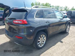 2017 Jeep Cherokee Limited z VIN 1C4PJMDB5HW608720, wystawiony jako IAAI lot #42615864 z przebiegiem 99 871 mil mil oraz . Historia ofert i sprzedaży dostępna na DreamBid. Obrazek 4.