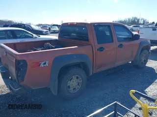 2005 Chevrolet Colorado 1SF LS Z71 with VIN 1GCDT136158216222, listed as a IAAI auction lot 41563003 with 259,490 mi miles. Bid and sale history available at carsss.com. Image 4.