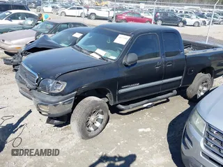 2001 Toyota Tundra SR5 with VIN 5TBRT34171S133199, listed as a IAAI auction lot 41677010 with 321,658 mi miles and . Bid and sale history available at DreamBid. Image 2.