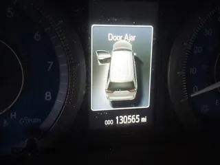 2018 Toyota Sienna XLE Auto Access Seat with VIN 5TDYZ3DC0JS917727, listed as a IAAI auction lot 41746005 with 130,565 mi miles and . Bid and sale history available at DreamBid. Image 15.