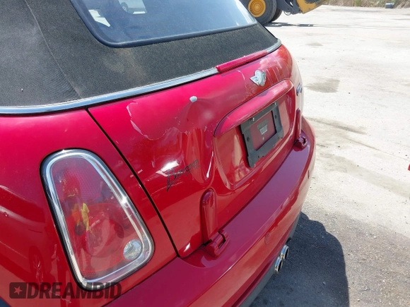 2006 MINI Convertible S with VIN WMWRH33586TK59381, listed as a IAAI auction lot 42165953 with 94,109 mi miles and . Bid and sale history available at DreamBid. Image 6.