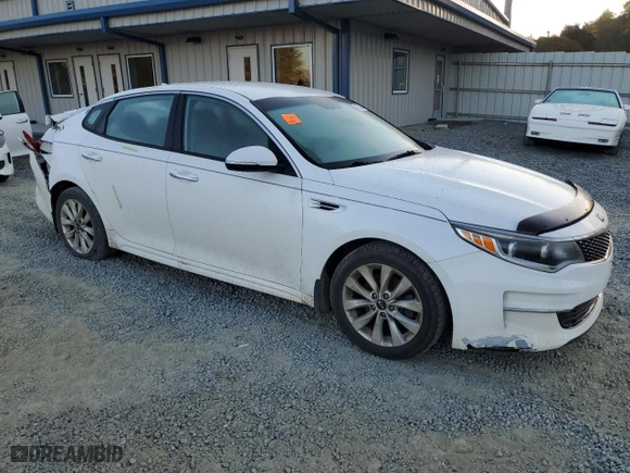 2016 Kia Optima EX with VIN 5XXGU4L31GG014286, listed as a Copart auction lot 77652274 with 126,885 mi miles and Salvage Title. Bid and sale history available at carsss.com. Image 4.