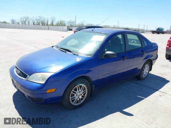 2006 Ford Focus S with VIN 1FAFP34N86W184015, listed as a IAAI auction lot 41832666 with 75,967 mi miles and . Bid and sale history available at carsss.com. Image 2.