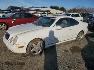 2001 Mercedes-Benz CLK 320/430 z VIN WDBLJ70G21F171507, wystawiony jako Copart lot #44601175 z przebiegiem Nie podano mil oraz Szkoda całkowita • Salvage title. Historia ofert i sprzedaży dostępna na DreamBid. Obrazek 1.